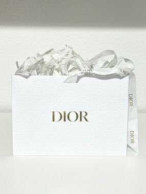 Dior shopping bag w/ attached ribbon & Dior tissue strips